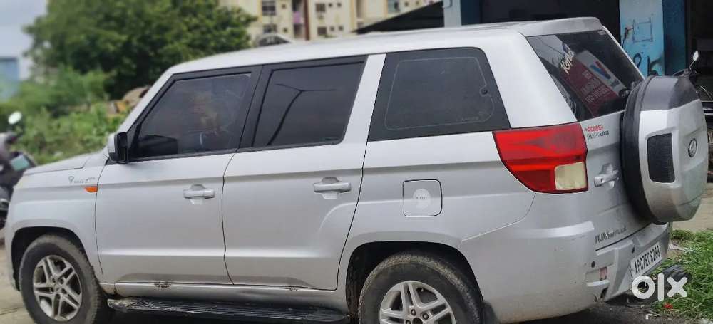 Mahindra Tuv 300 Plus 2018