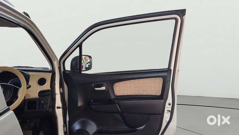 Maruti Suzuki Wagon R 1.0 Vxi Amt, 2017, Petrol