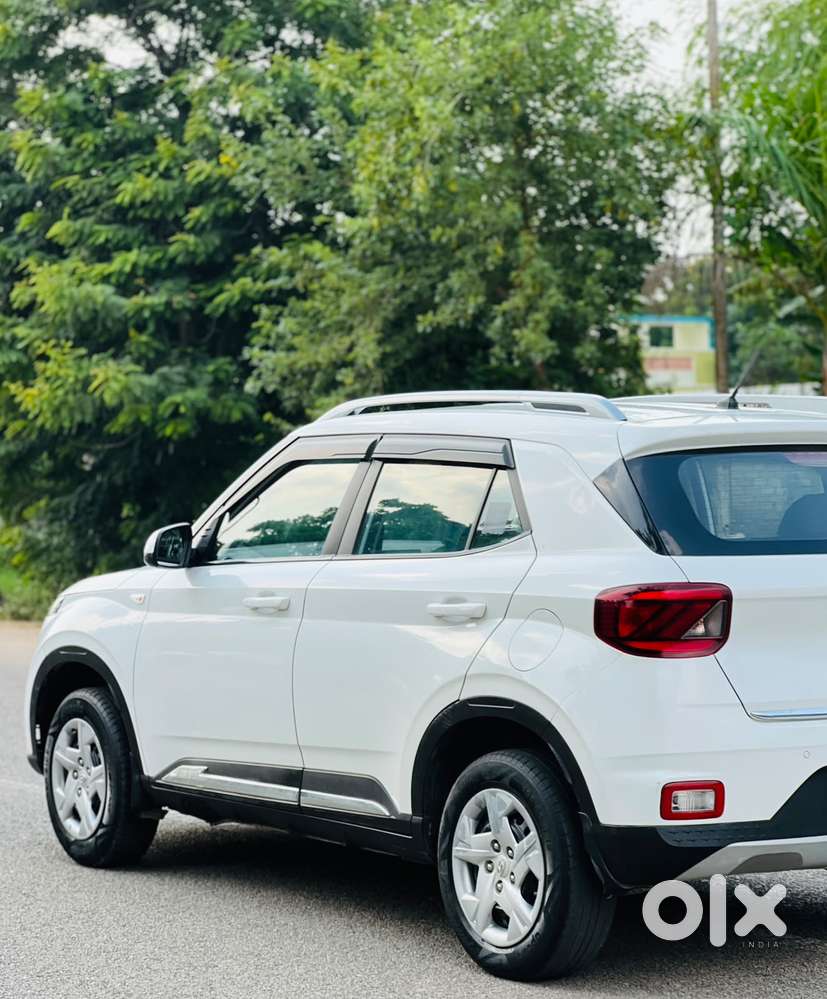 Hyundai Venue S Mt 1.2 Kappa, 2022, Petrol