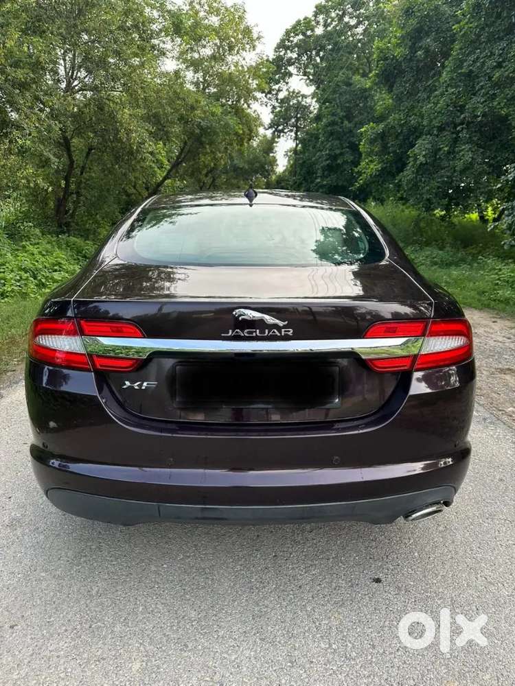 Jaguar Xf 2014 Diesel 30000 Km Driven