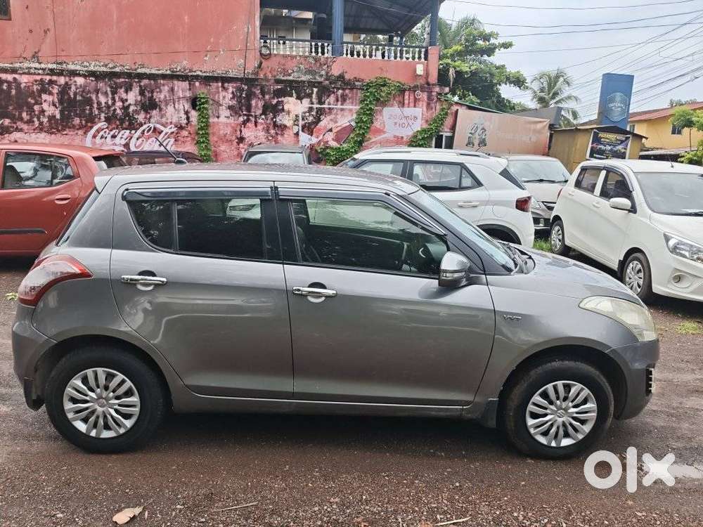 Maruti Suzuki Swift Vxi + Manual, 2017, Petrol