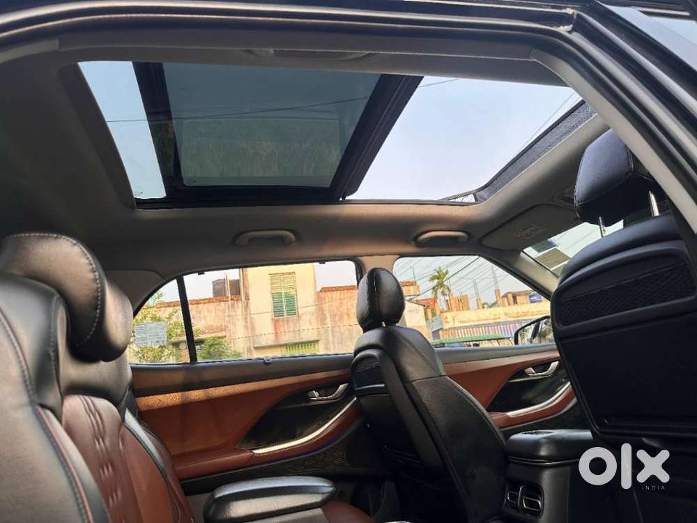 Hyundai Alcazar Signature, 2021, Petrol