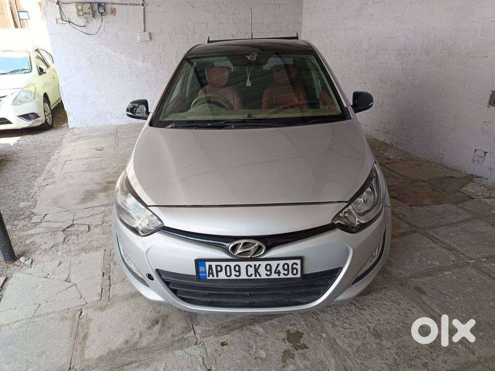 Hyundai I20 Sportz 1.4 Crdi 6 Speed Bs-iv, 2012, Diesel