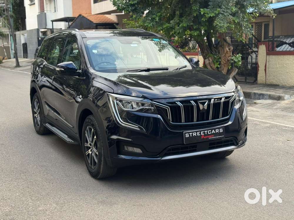 Mahindra Xuv700 2.0 Ax 7 Petrol At Str, 2023, Petrol