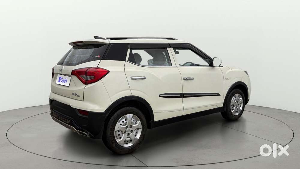 Mahindra Xuv300 W4, 2023, Cng & Hybrids