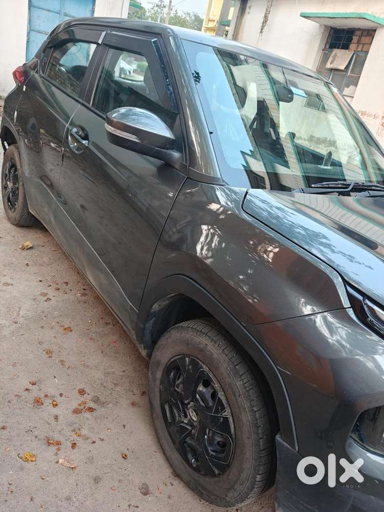 Tata Punch Petrol 2024