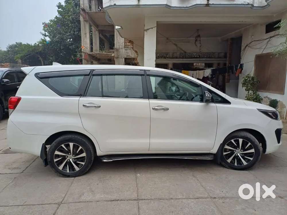 Toyota Innova Crysta 2021 Diesel 100000 Km Driven