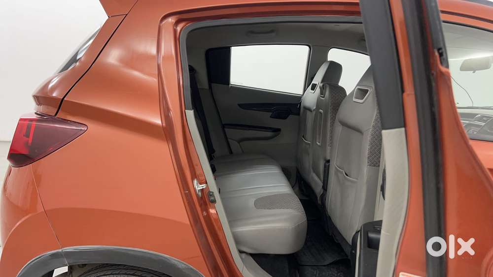 Mahindra Kuv 100 Mfalcon G80 K4 Plus, 2016, Petrol