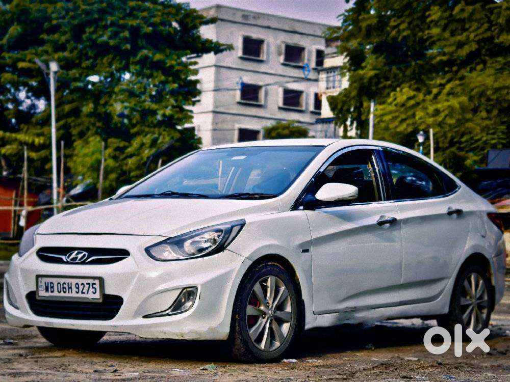 Hyundai Verna Crdi 1.6 Sx, 2012