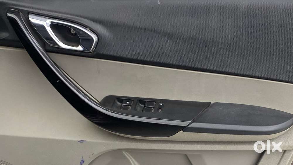 Tata Tiago 1.2 Revotron Xz, 2018, Petrol