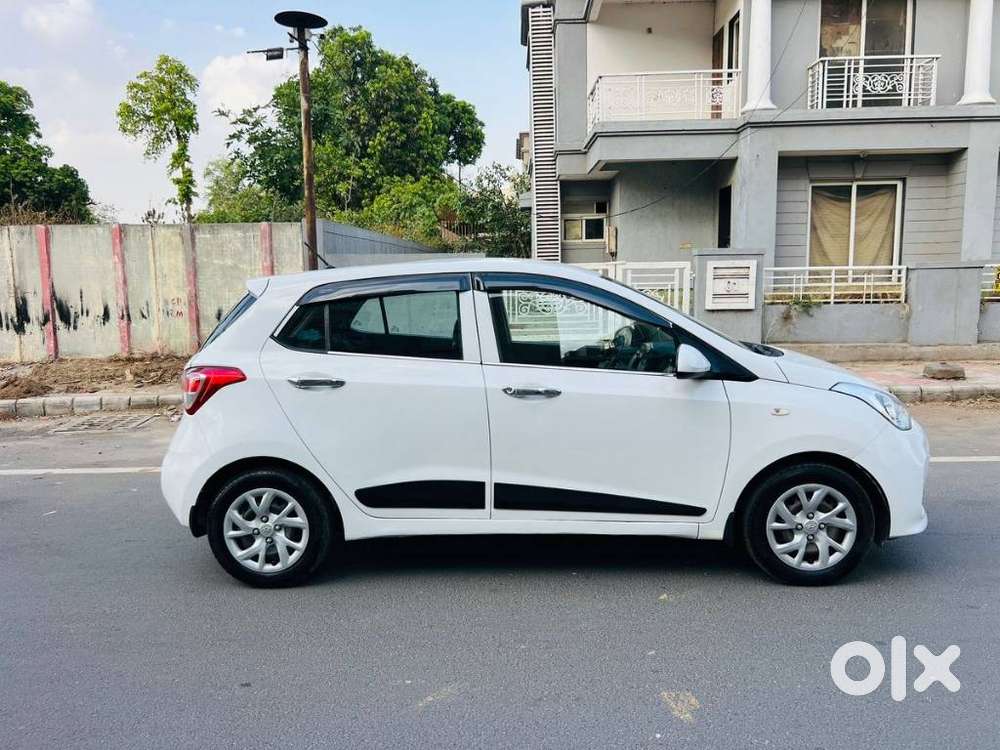 Hyundai Grand I10 Sportz O 1.2, 2017, Cng & Hybrids