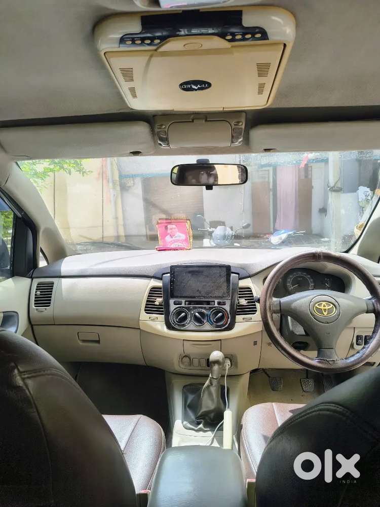 Toyota Innova 2011 Diesel Well Maintained