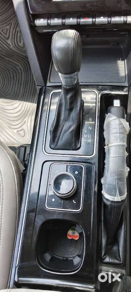 Mahindra Xuv700 2.2 Ax 7 Diesel At Str, 2022, Diesel