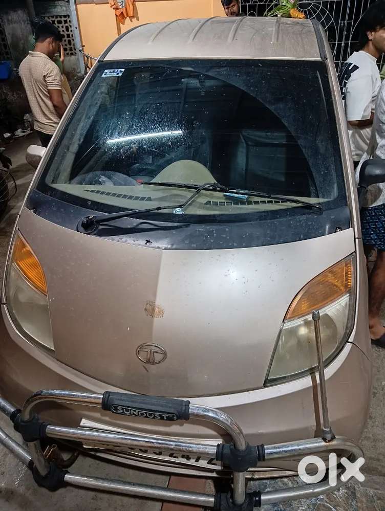 Tata Nano Xt 2013 Petrol. With Al New Mrf Tyres And New Battery
