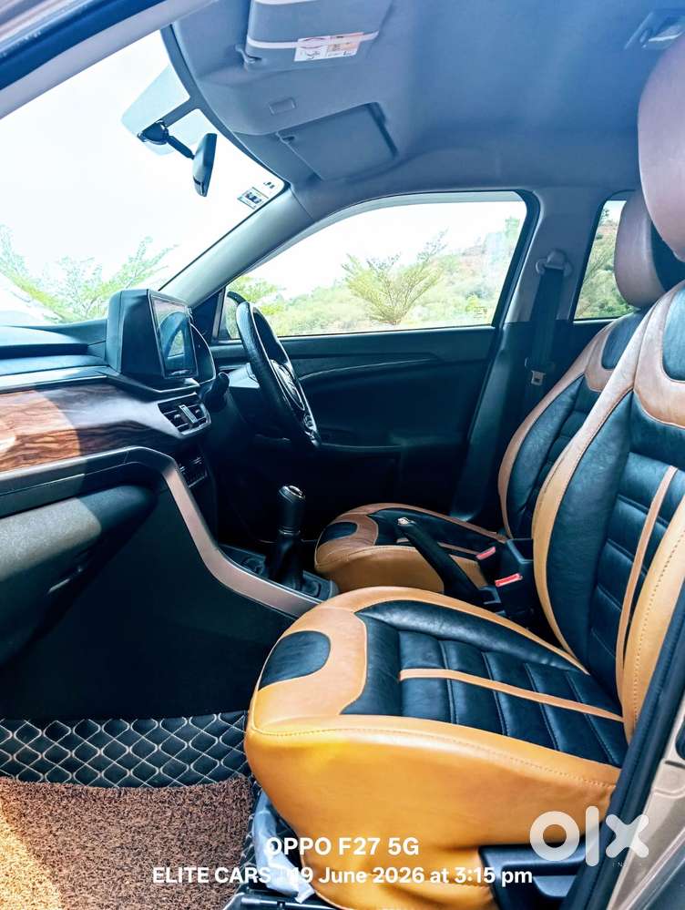 Maruti Suzuki Brezza 1.5 Vxi Smart Hybrid, 2023, Petrol
