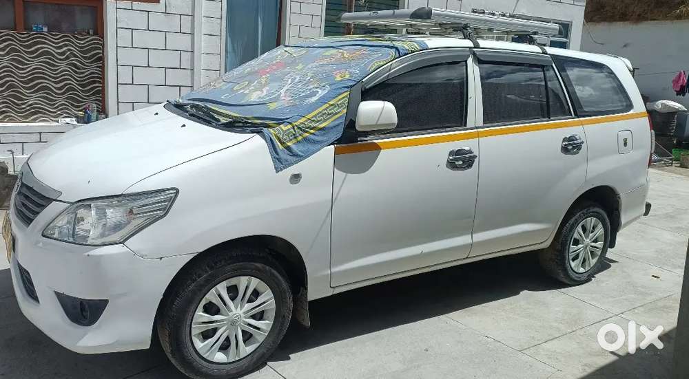 Toyota Innova 2015 Diesel Well Maintained