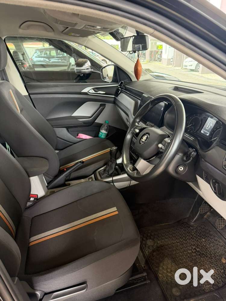 Skoda Kushaq 1.0 Ambition Mt, Carbon Steel