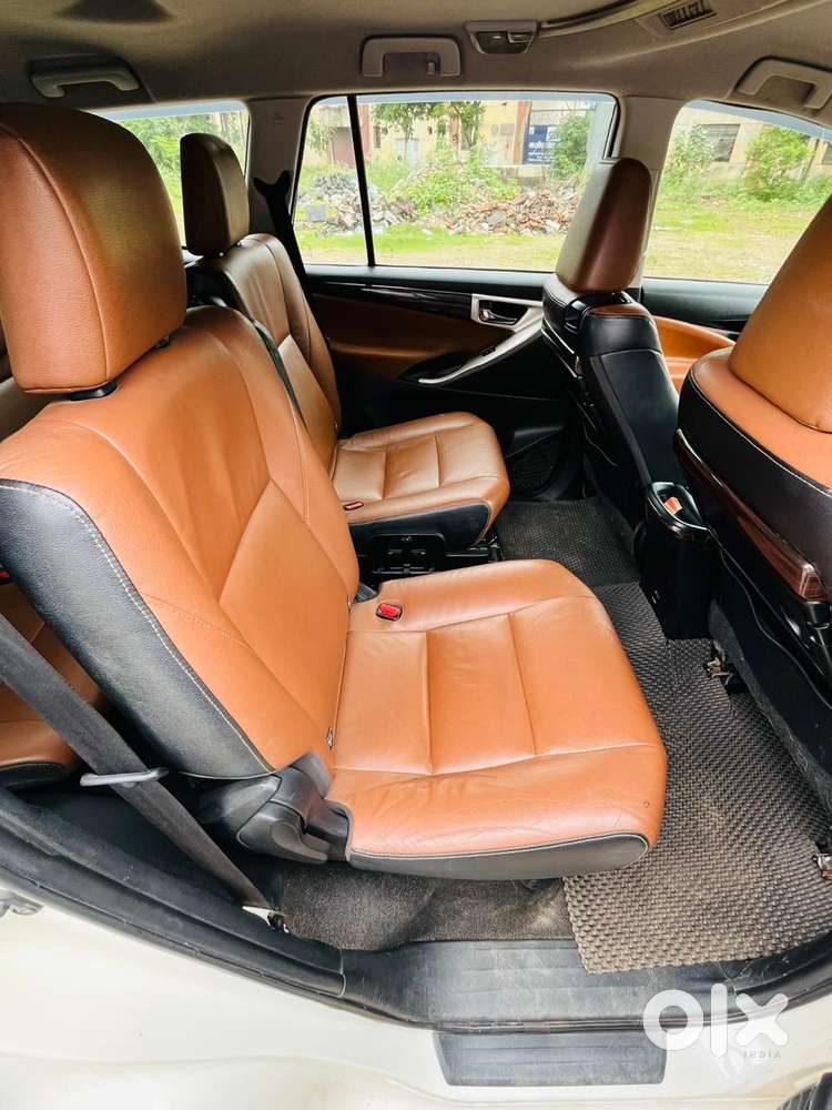 Toyota Innova Crysta 2.8z Automatic, 2017, Diesel