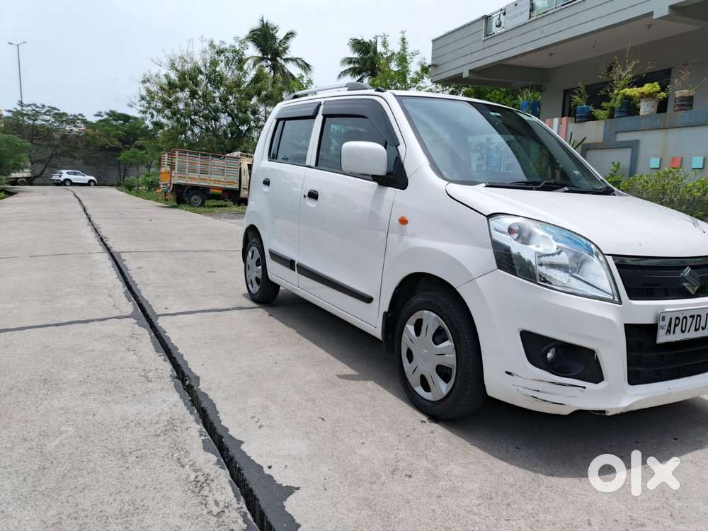 Maruti Suzuki Wagon R Vxi Optional, 2017, Petrol