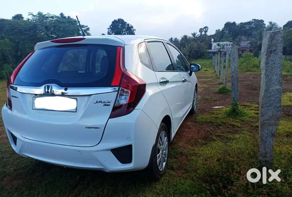 Honda Jazz 2016 Diesel Well Maintained
