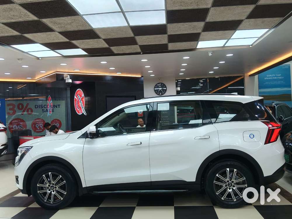 Mahindra XUV700 2.0 AX 7 Petrol AT Luxury Pack Str, 2021, Petrol