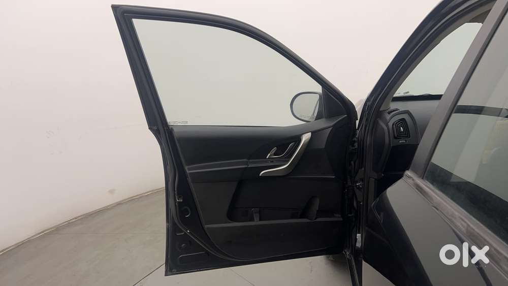 Mahindra Xuv500 W7 At, 2018, Diesel