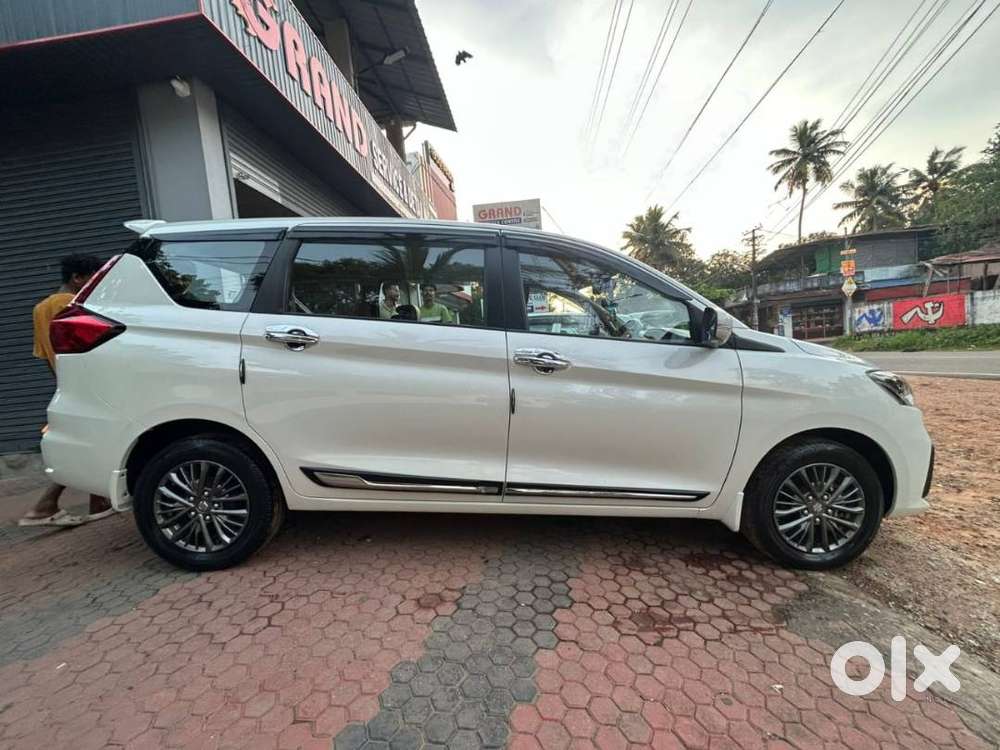 Maruti Ertiga Zxi Petrol Automatic Smart Hybrid