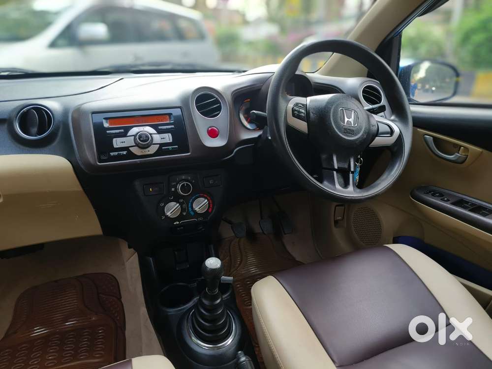 Honda Brio 2011-2013 V Mt, 2011, Petrol