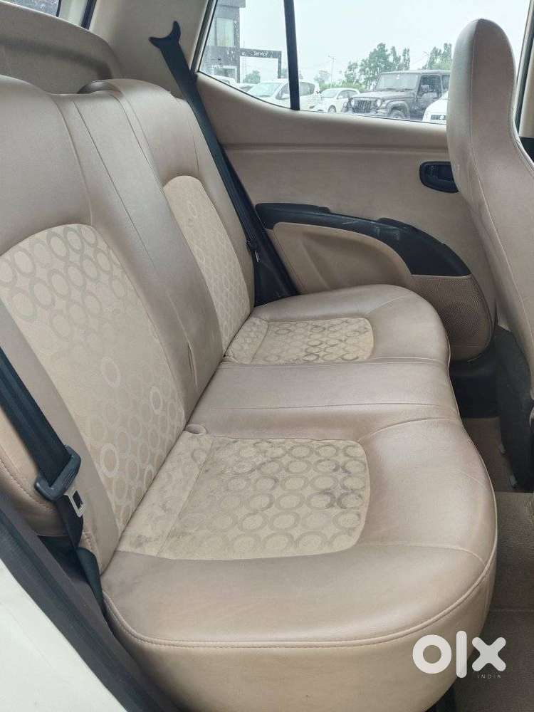 Hyundai Grand I10 Magna At, 2010, Petrol