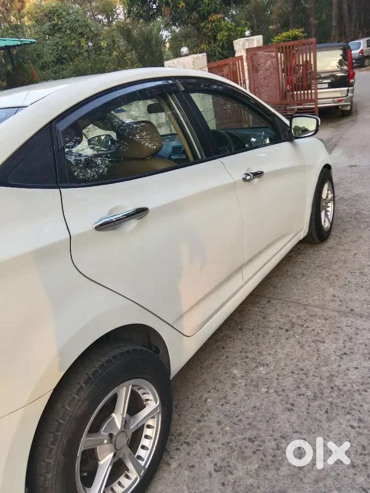 Hyundai Verna 2012 Petrol 49000 Km Driven