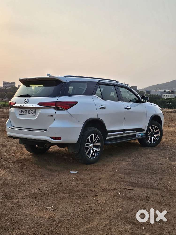 Toyota Fortuner [2021-ongoing] 2.8 2wd Diesel At, 2020, Diesel