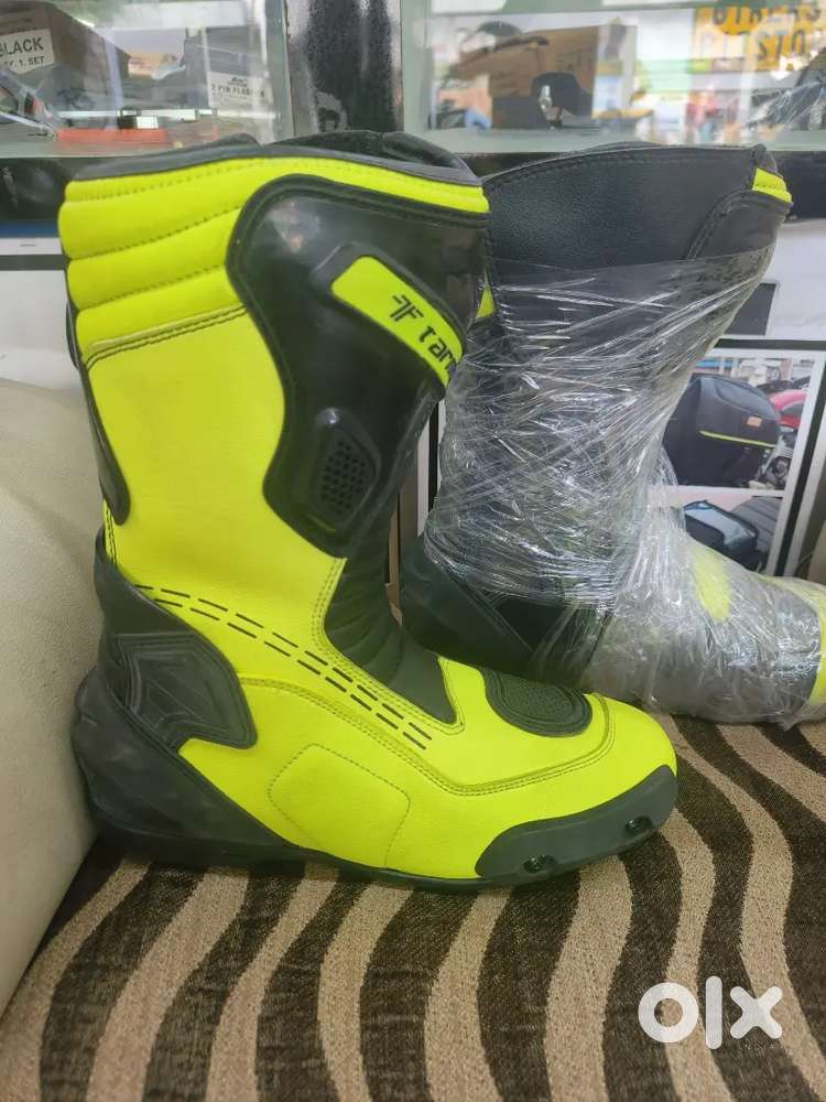 Tarmac Speed Fluorescent Yellow Boot size 43( Brand New) Unused