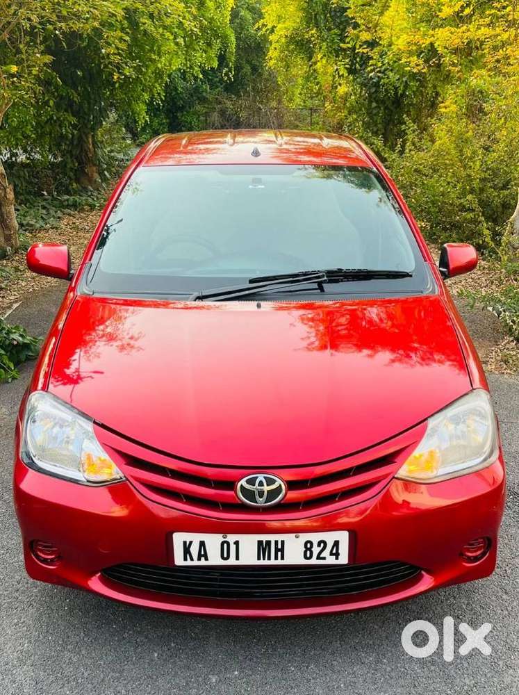 Toyota Etios Liva 2011-2012 J, 2011, Petrol