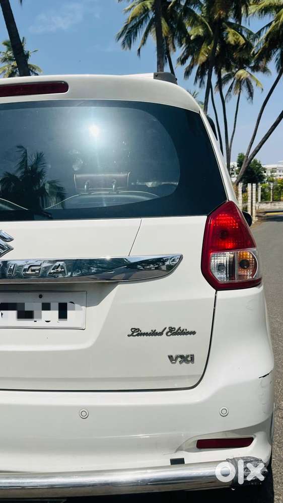 Maruti Suzuki Ertiga Vxi Abs Bs Iv, 2017, Petrol