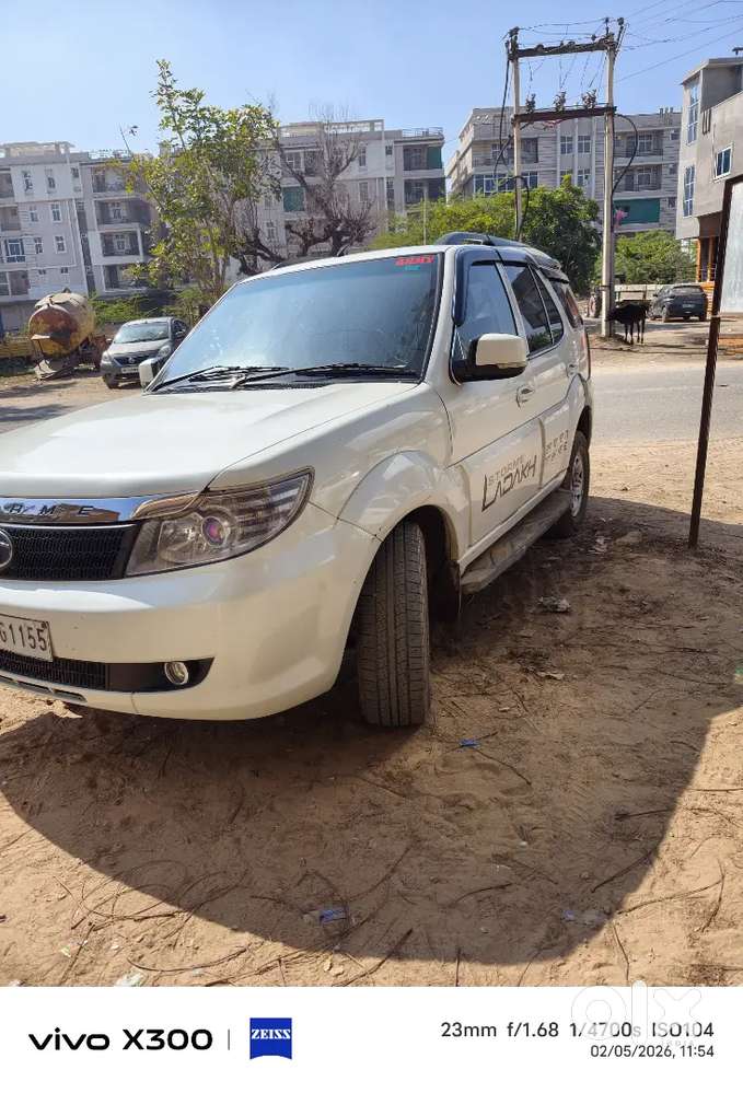 Tata Safari Storme 2014