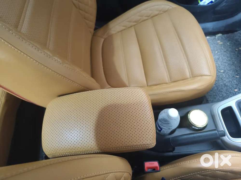 Hyundai Venue 2023 Petrol 24000 Km Driven Cng+petrol