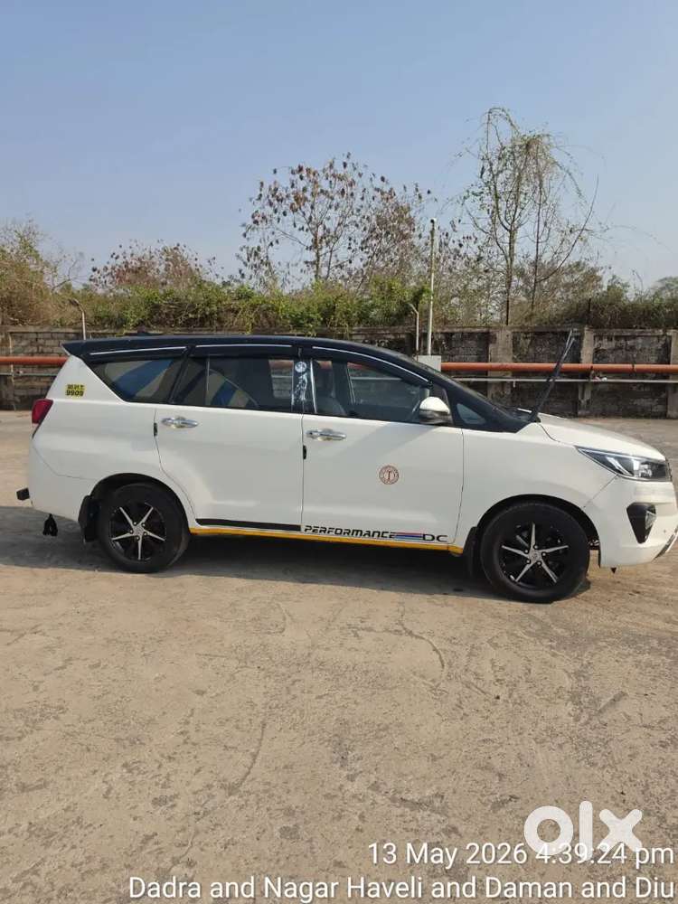 Toyota Innova Crysta 2018 Diesel 130000 Km Driven