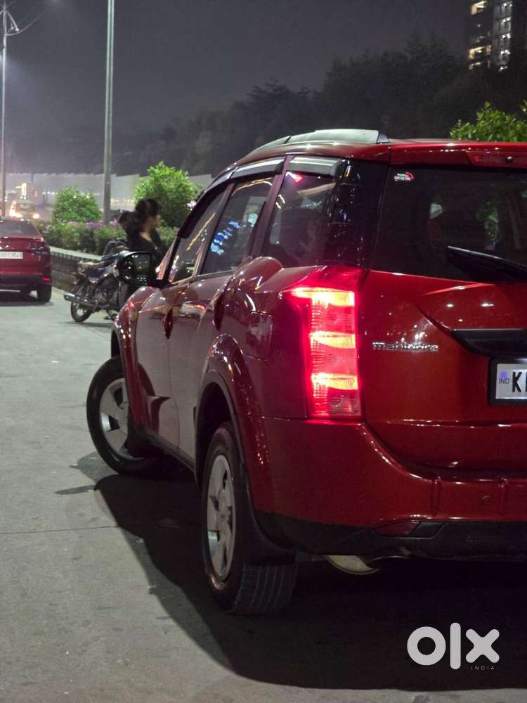 Drive Home A Well-maintained Mahindra Xuv500 W6 2wd (2017)