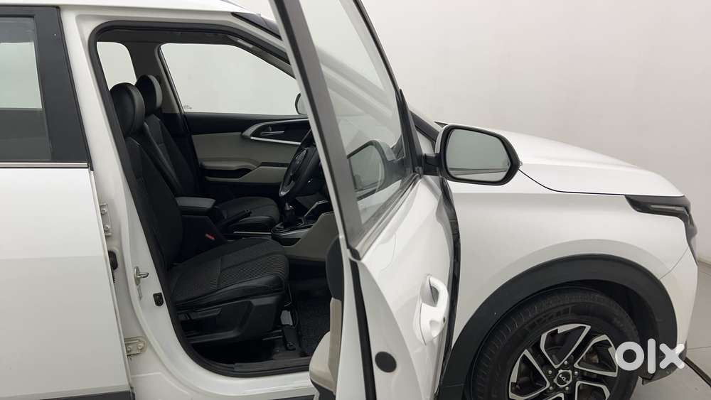 Kia Carens 1.4 Prestige 7 Str, 2022, Petrol