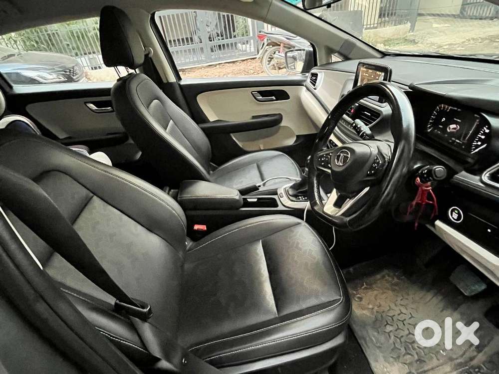 Selling My 2022 Tata Altroz Xza+ Dca – Top Model Automatic (petrol).