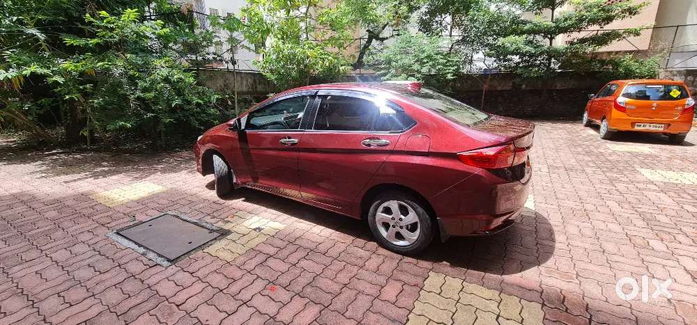 One Hand Driven Family Car