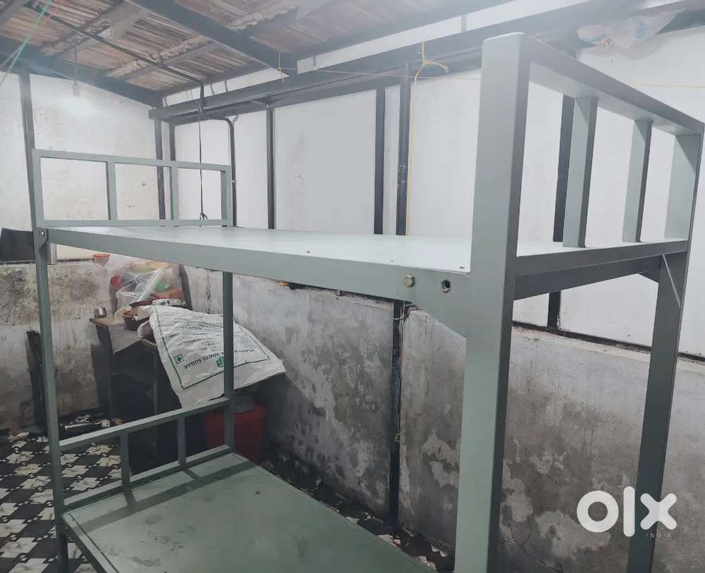 Metal Bunk Bed / Double Decker Bed