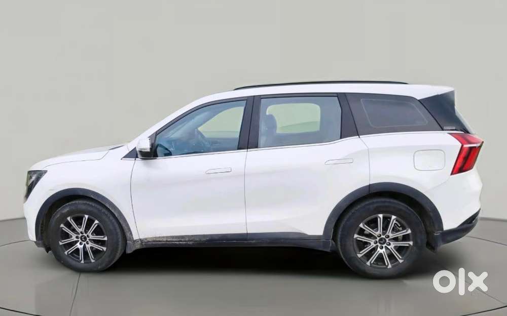 2024 Mahindra Xuv700 Ax7 2.2 Diesel Automatic  1st Owner  28,000 Km