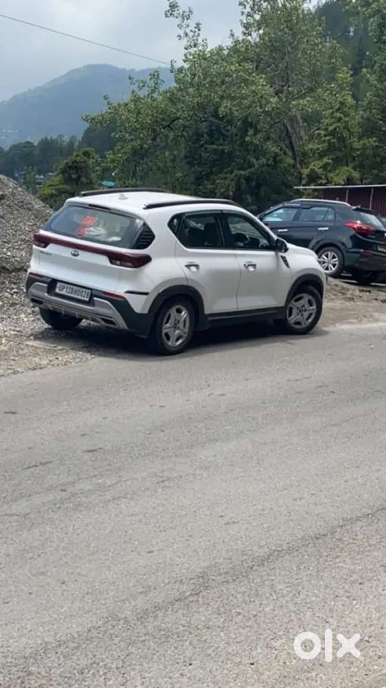 Good Condition Sunroof New Tyre