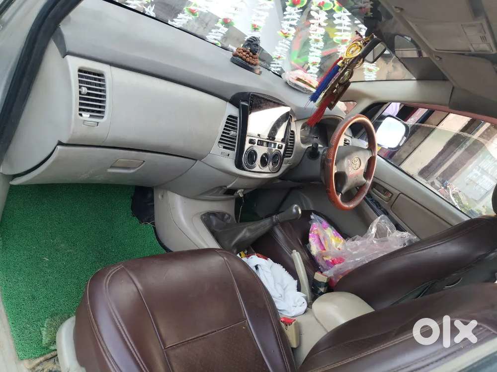 Toyota Innova Diesel 2012 7-seater