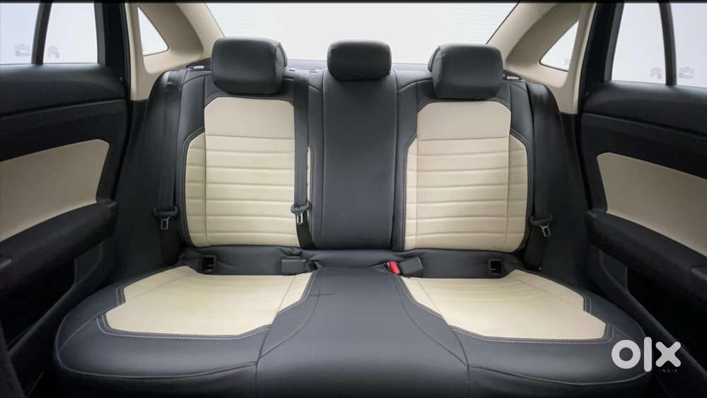 Skoda Slavia Active 1.0l Tsi Mt, 2022, Petrol