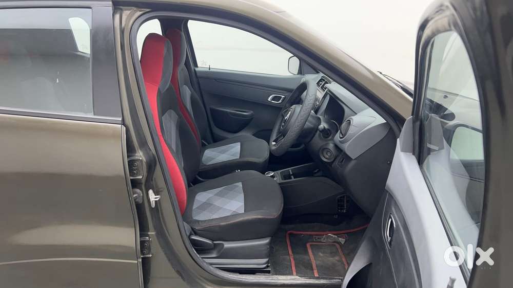 Renault Kwid 2019-ongoing 1.0 Rxt Amt (o), 2019, Petrol