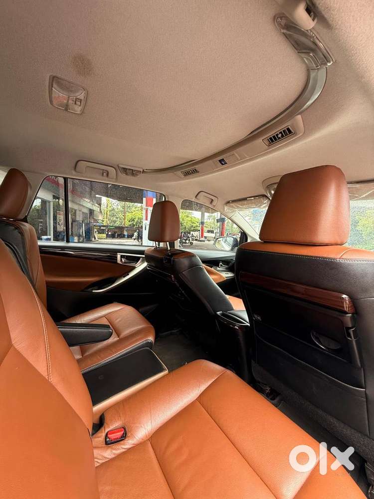 Toyota Innova Crysta