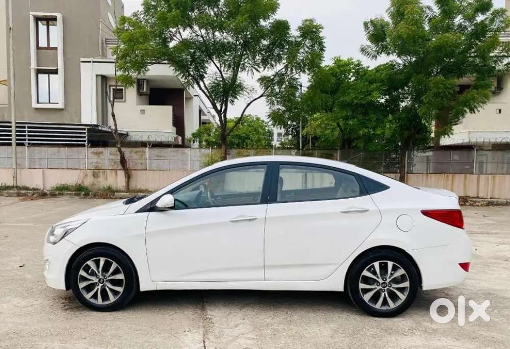 Hyundai Verna Fludic Sx O