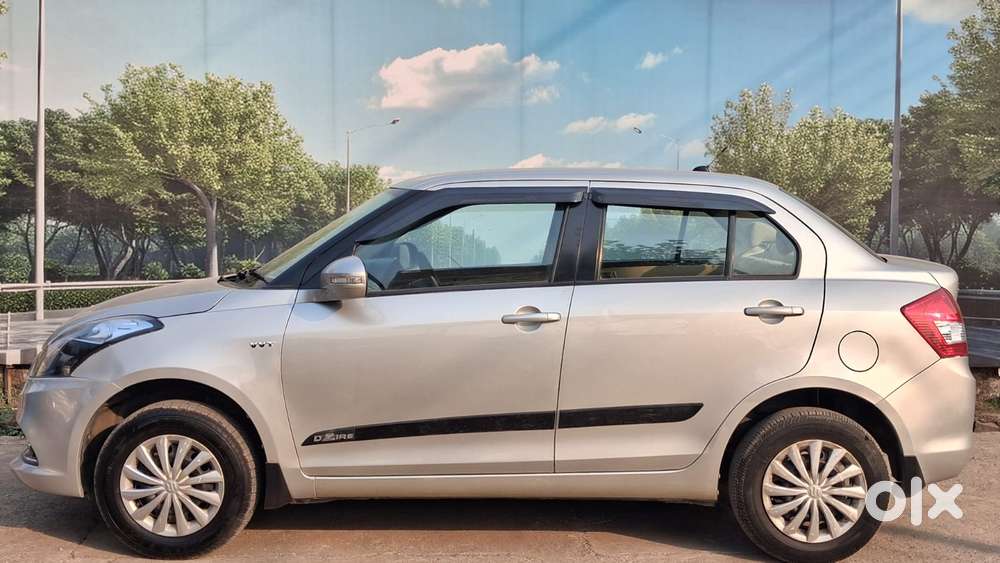 Maruti Suzuki Swift Dzire 1.2 Vxi Bsiv, 2015, Petrol